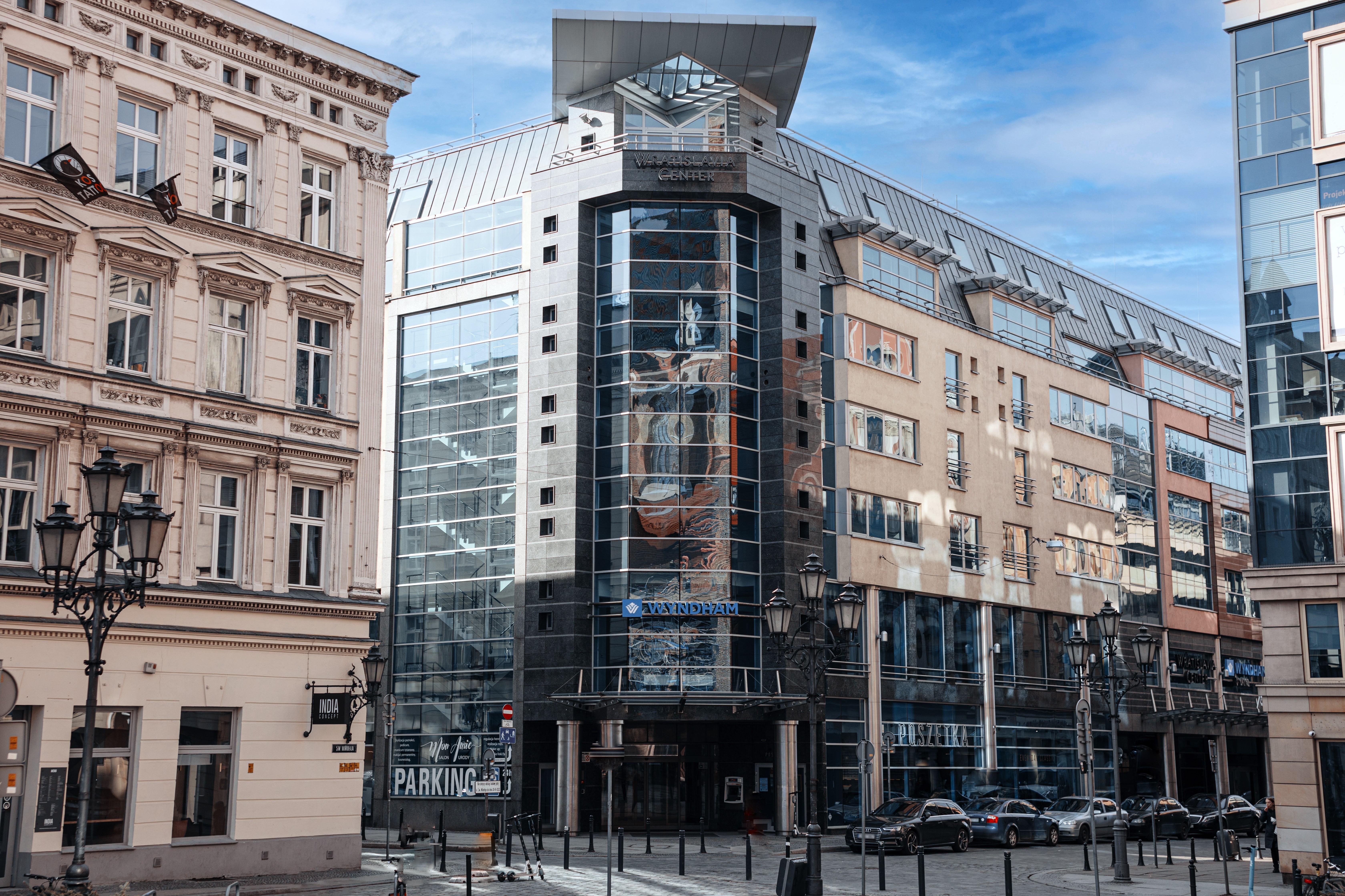Wyndham Wroclaw Old Town Hotel Exterior photo